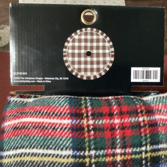 The Christmas Shoppe Christmas Tree Skirt New with tag - Picture 5 of 5